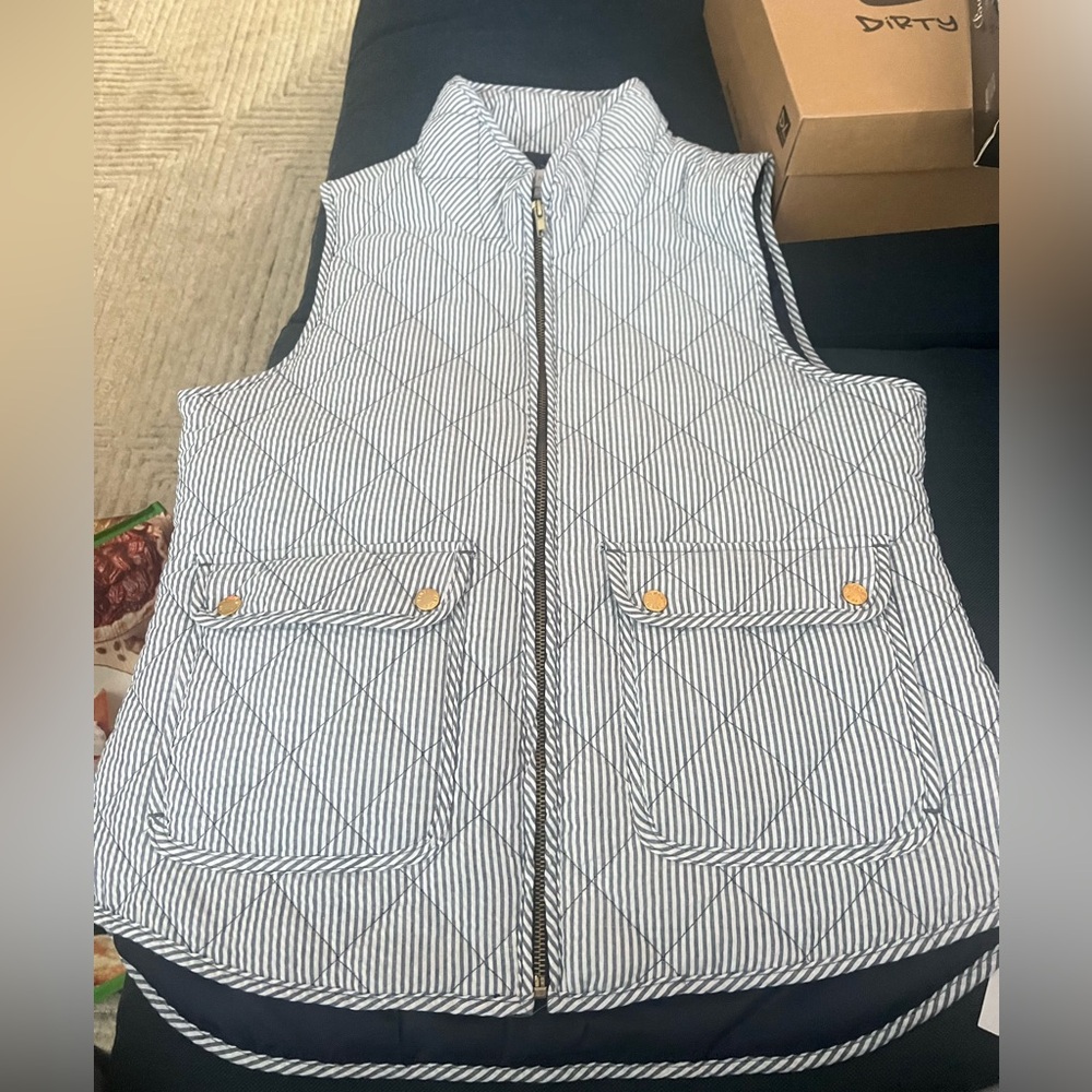 Kenar Vest